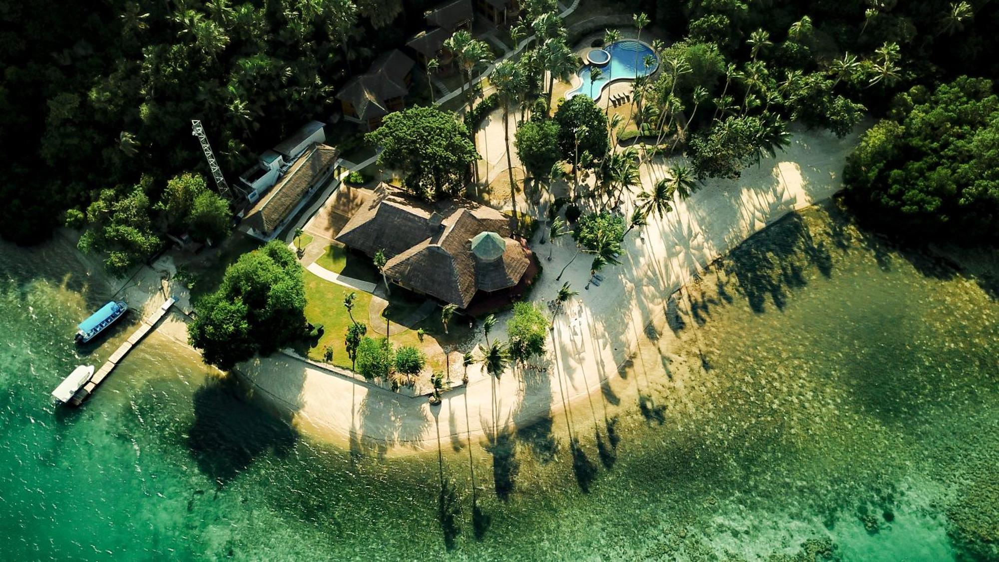 Hotel Fridays Puerto Galera Exterior foto